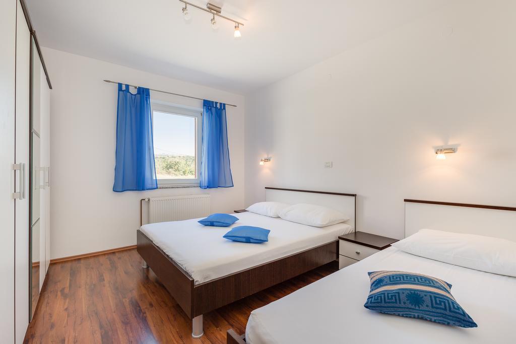 Apartments Duje Ribnica Obrovac Bagian luar foto