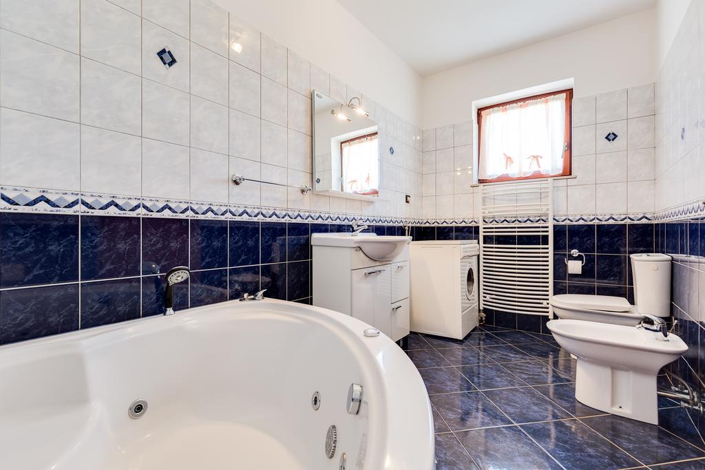 Apartments Duje Ribnica Obrovac Bagian luar foto